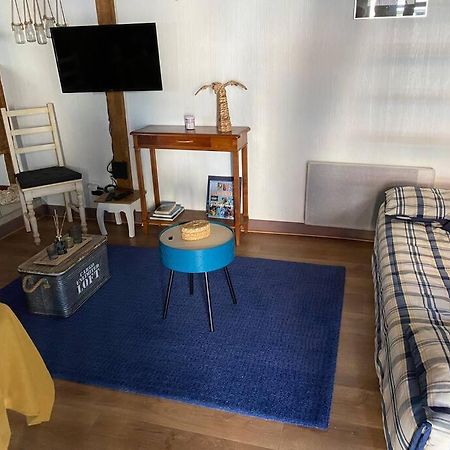 Gite De L'Ebaupin Louchy-Montfand エクステリア 写真