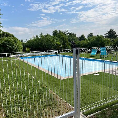 Gite De L'Ebaupin Louchy-Montfand エクステリア 写真